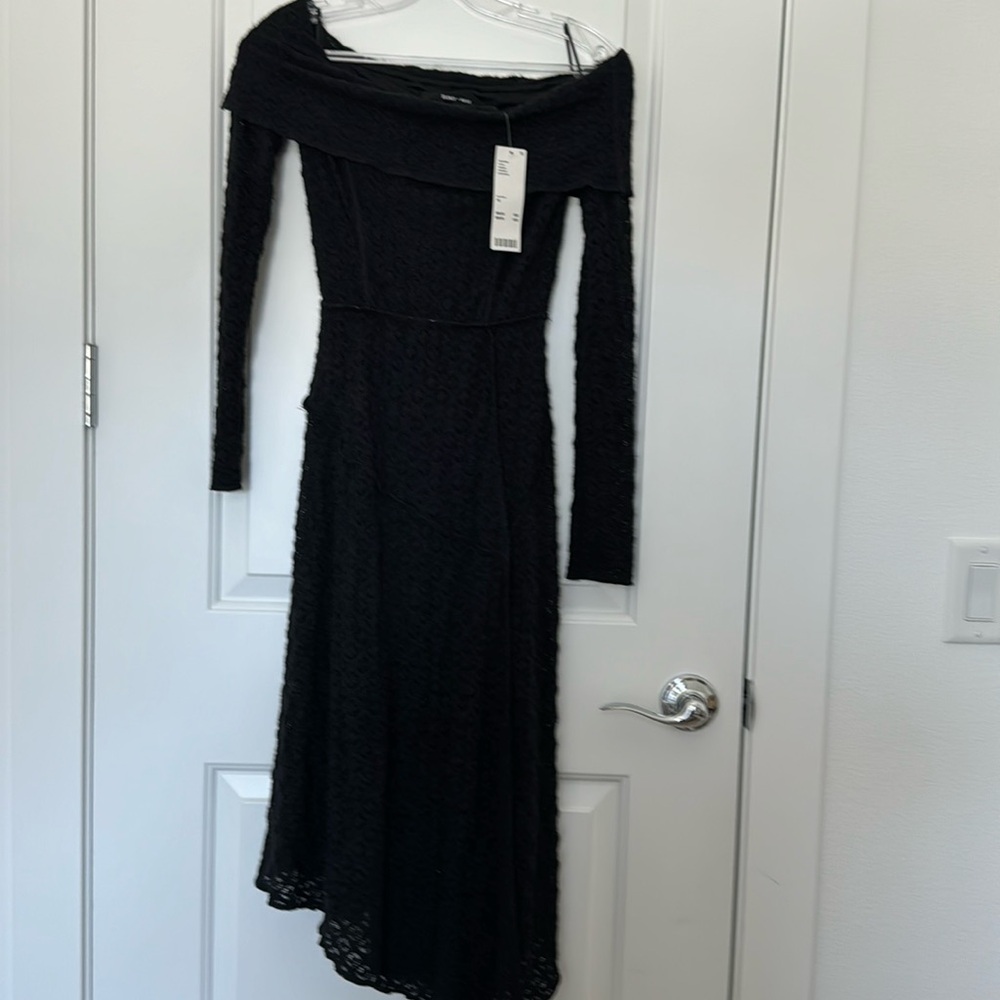 Silence+Noise urban outfitters brand  midi black dress lace material like in xs